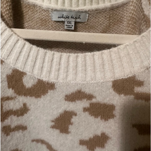 White Birch Size 1X white and tan cozy oversized sweater - Picture 2 of 3